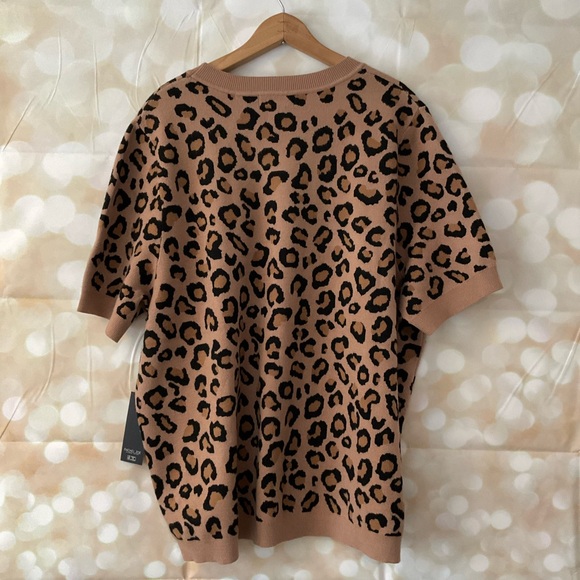 Rachel Zoe Short Sleeve Cheetah Sweater - Picture 5 of 6